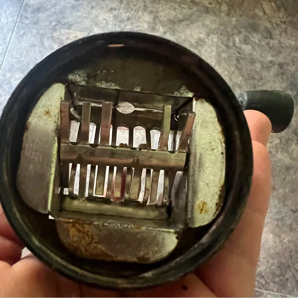 Antique metal nut 🥜 grinder top.